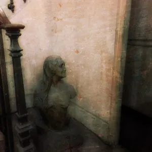 buste théâtre de l'oeuvre
